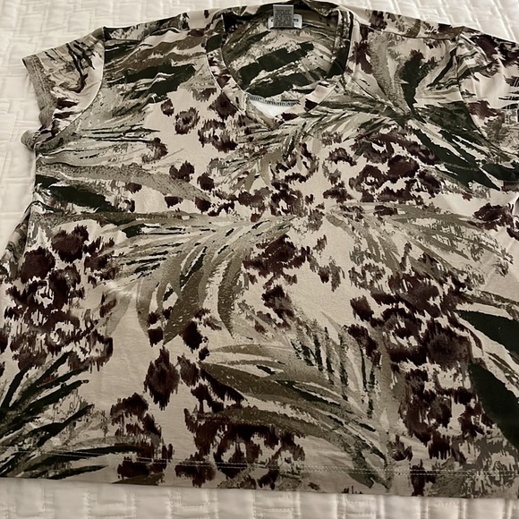 Fabulous Camouflage Tee - Picture 3 of 4